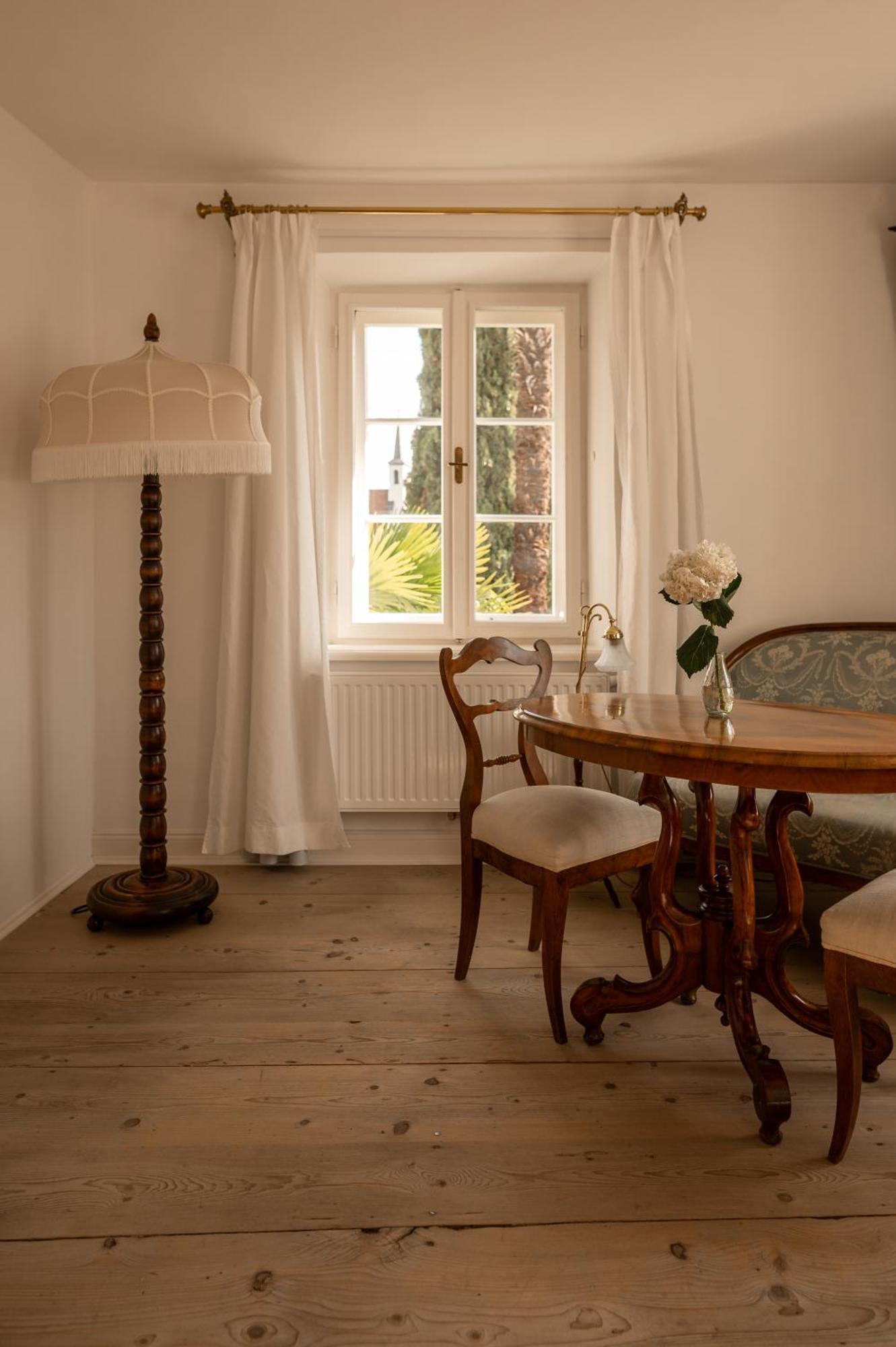 Ottmanngut Suite And Breakfast Merano Exteriör bild