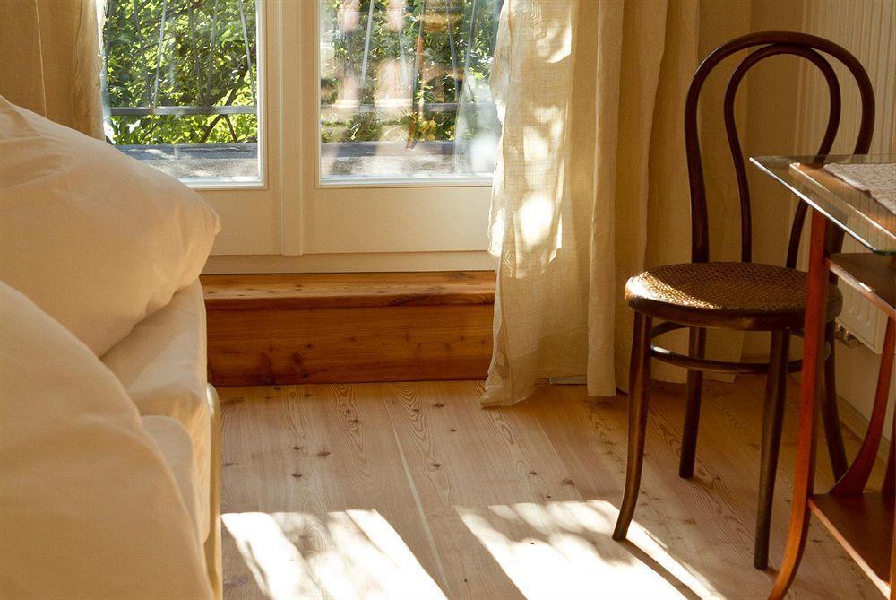 Ottmanngut Suite And Breakfast Merano Exteriör bild