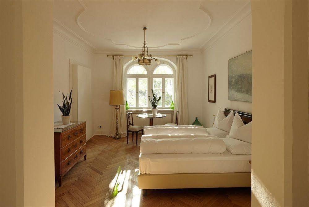 Ottmanngut Suite And Breakfast Merano Exteriör bild